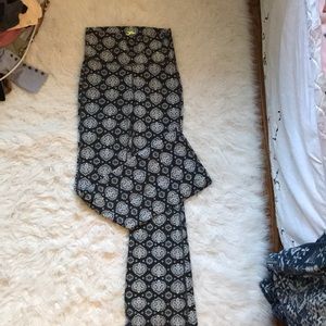 hollister • yoga pants